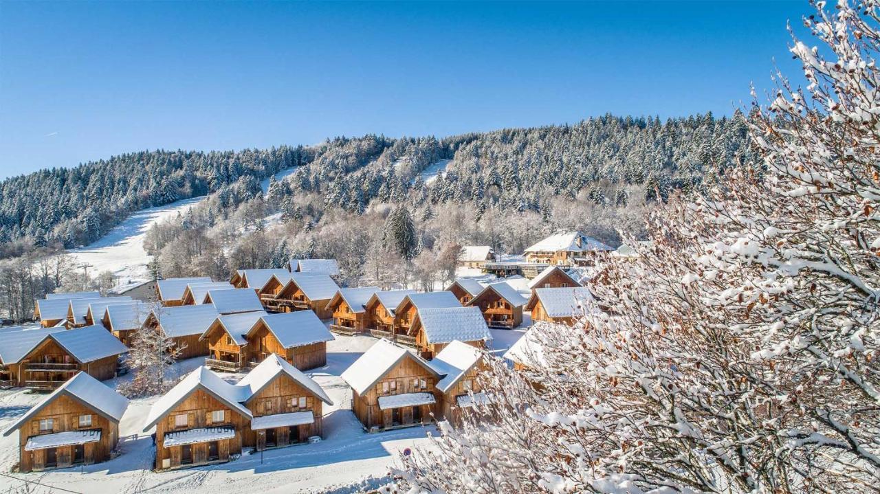 Madame Vacances Les Chalets Du Berger La Feclaz Exterior photo