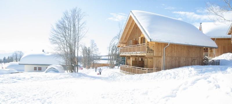 Madame Vacances Les Chalets Du Berger La Feclaz Exterior photo