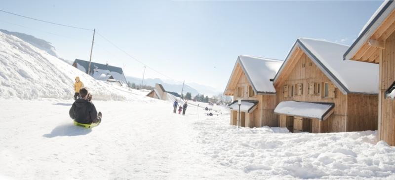 Madame Vacances Les Chalets Du Berger La Feclaz Exterior photo